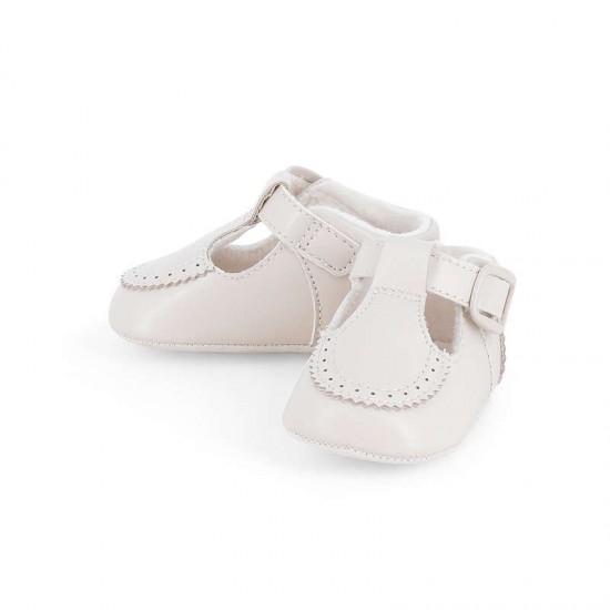 Mayoral Cream pram shoes