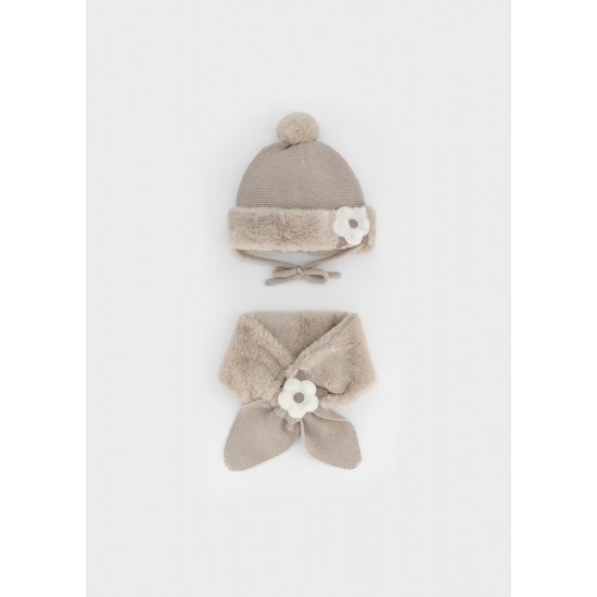Mayoral Beige fur hat and collard scarf